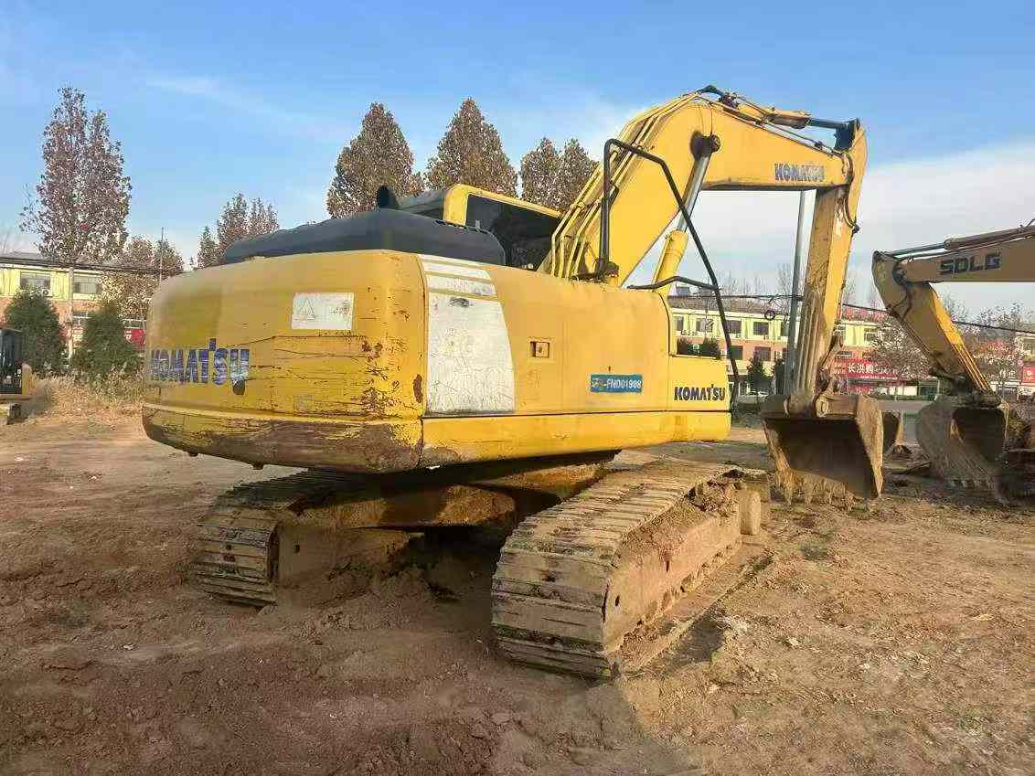 Used Komatsu PC200-8 Excavator 2016 Model / 2