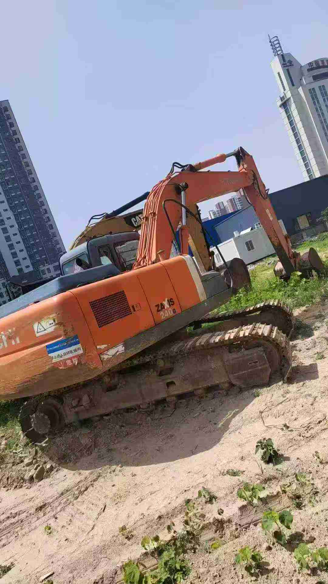 Used Hitachi ZX200-3G Excavator 2012 Model / 2