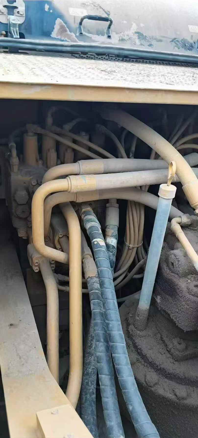 Used Caterpillar 324D Excavator 2016 Model / 8