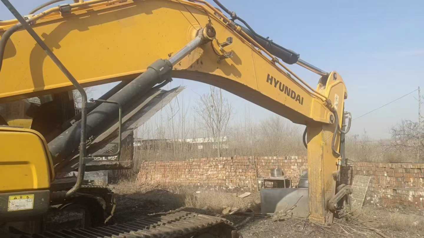 Used Hyundai R520LC Excavator 2019 Model