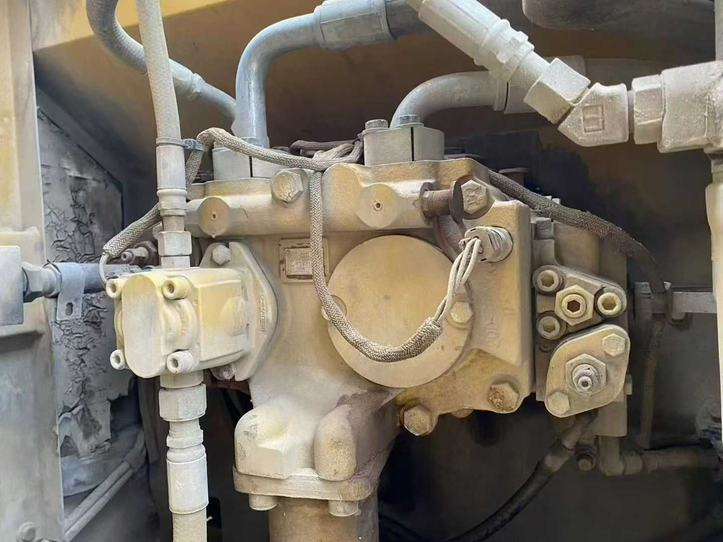 Used Caterpillar 329EL Excavator 2013 Model / 8