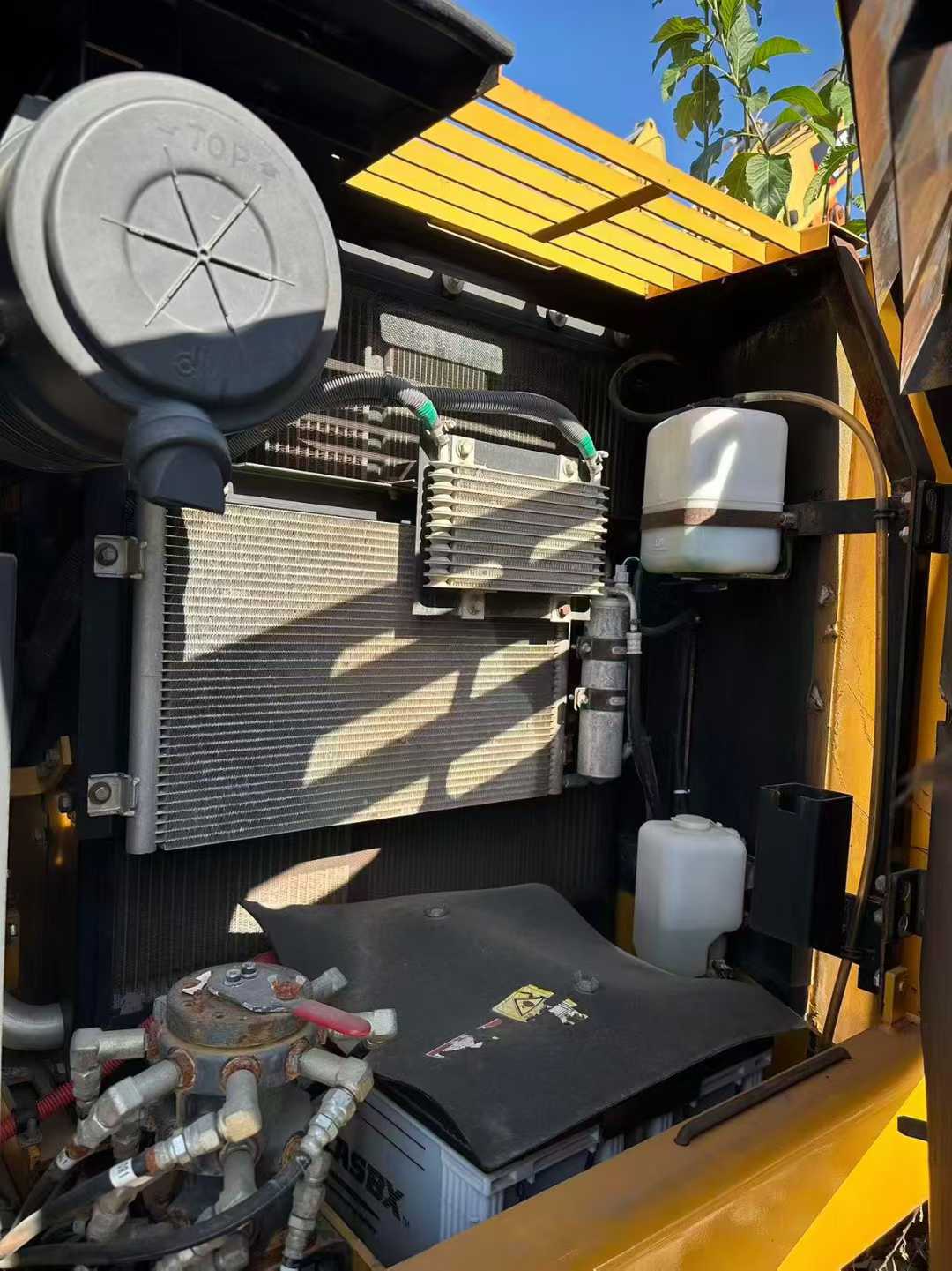 Used Kato HD512V Excavator 2016 Model / 6