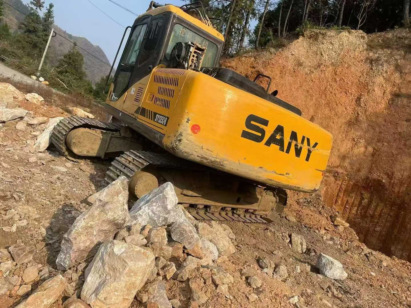 Used Sany SY135-8S Excavator 2016 Model / 4