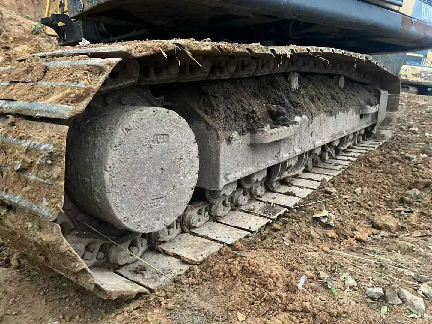 Used Volvo EW210C Excavator 2016 Model / 8