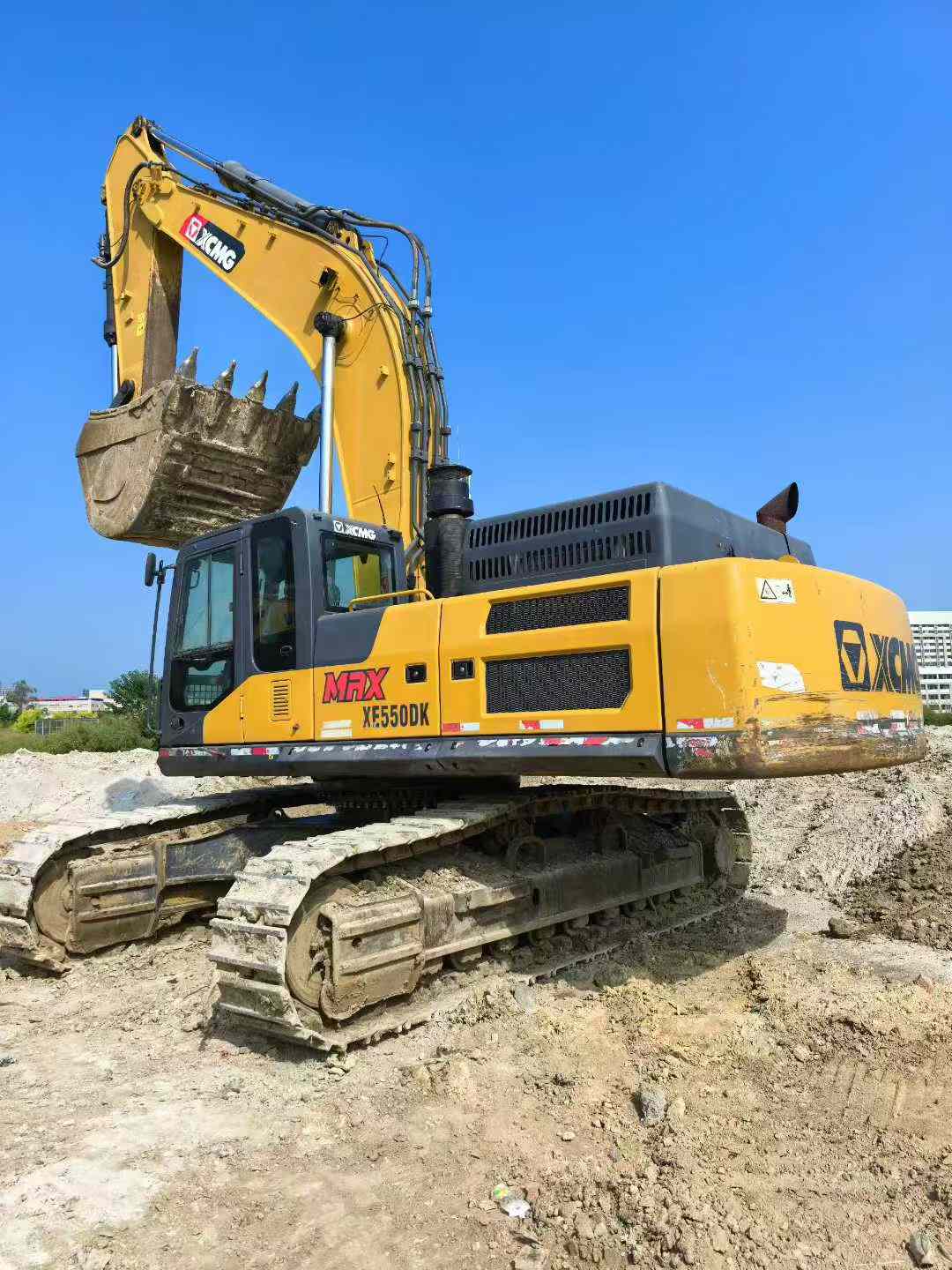 Used XCMG LW550KV Excavator 2022 Model / 4