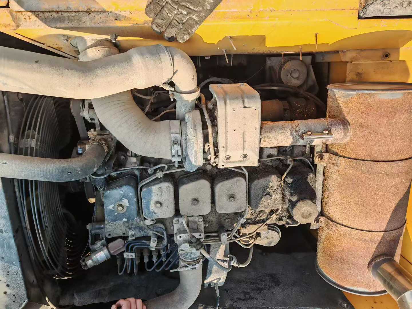 Used Hyundai R215-9C Excavator 2015 Model / 3