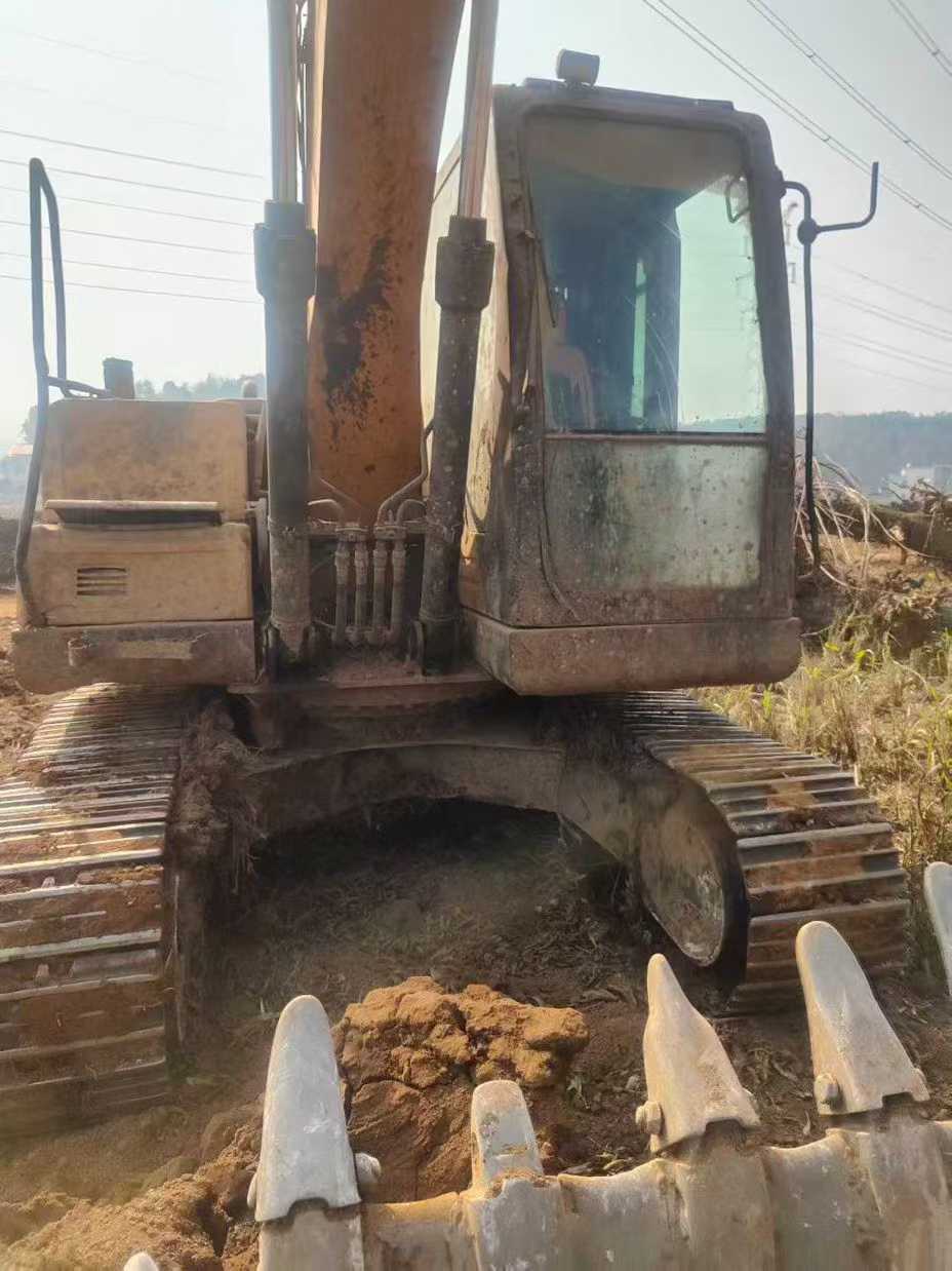 Used Sany SY135 Excavator 2015 Model / 4