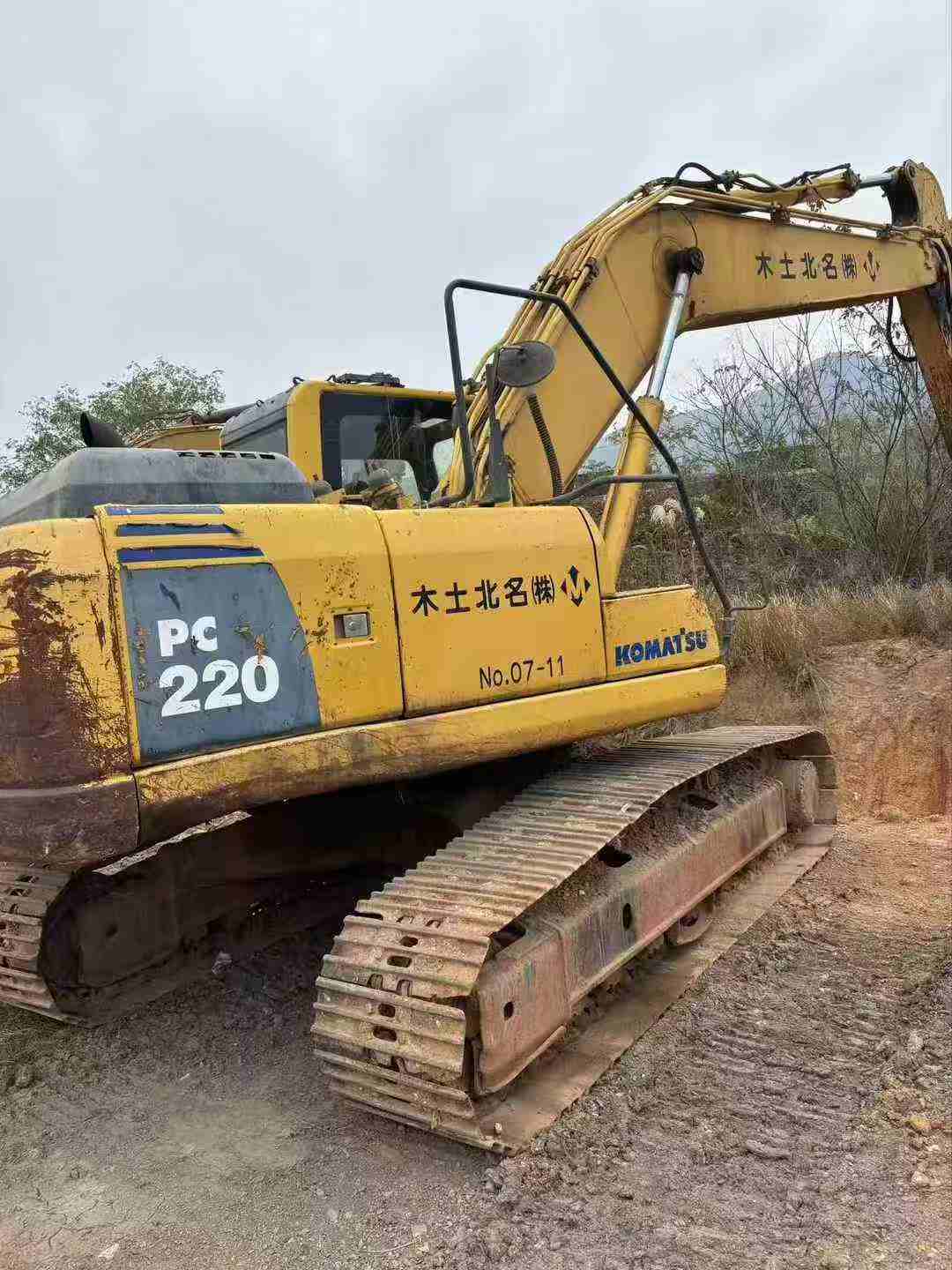 Used Komatsu PC200-8N1 Excavator 2016 Model / 3