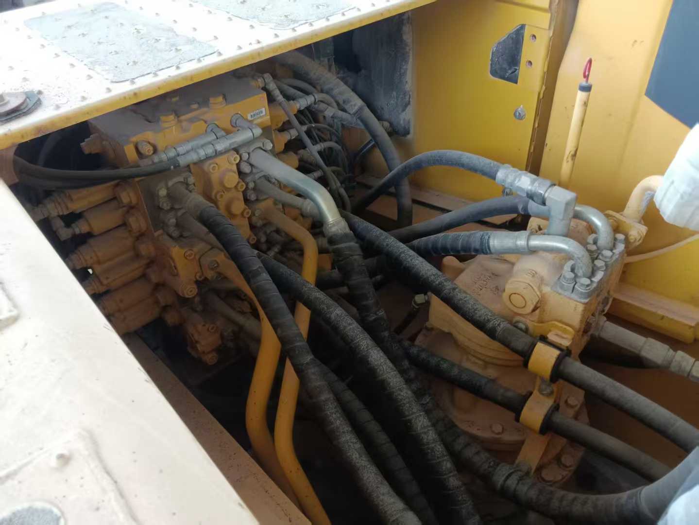 Used Komatsu PC240-11M0 Excavator 2018 Model / 3