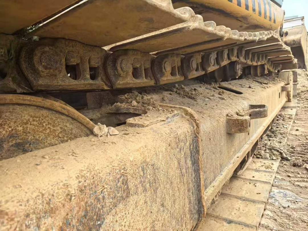 Used Caterpillar 323 Excavator 2017 Model / 8