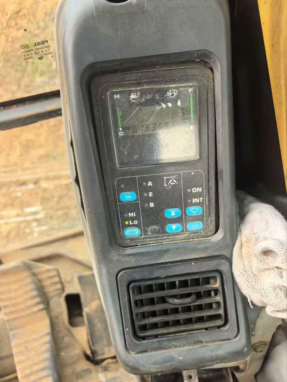 Used Komatsu PC30-7 Excavator 2010 Model / 3