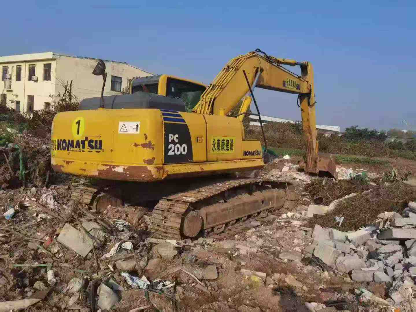 Used Komatsu PC200-8 Excavator 2016 Model / 3