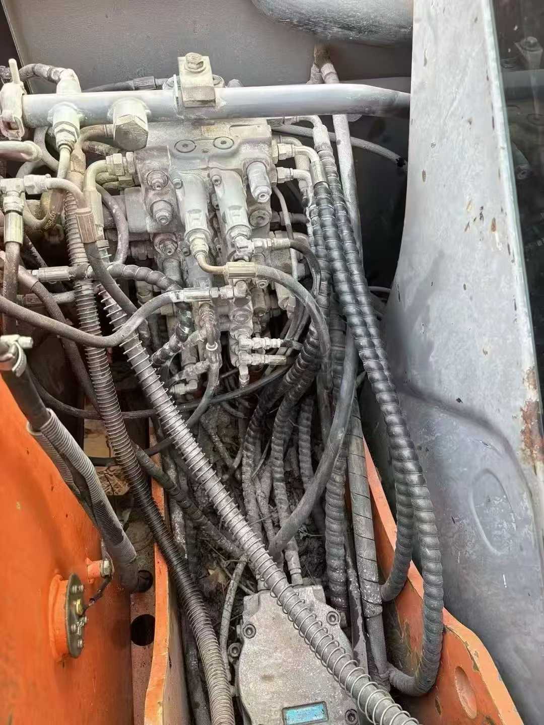 Used Hitachi ZX60 Excavator 2013 Model / 8