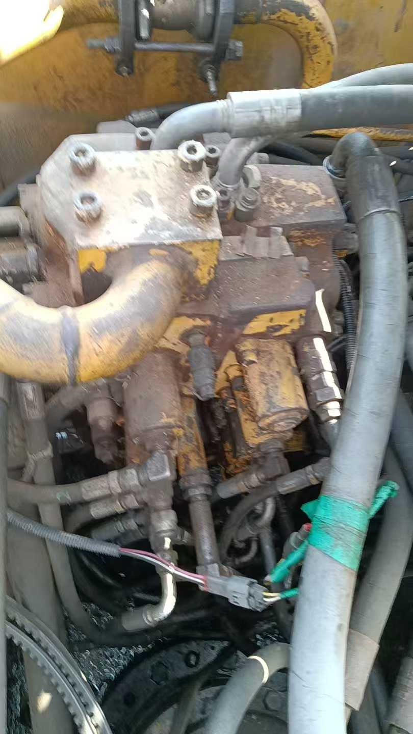 Used Kato HD820 Excavator 2016 Model / 6