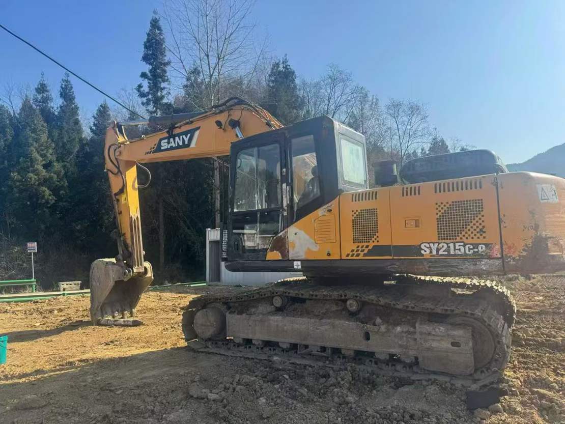 Used Sany SY195C Excavator 2015 Model / 3