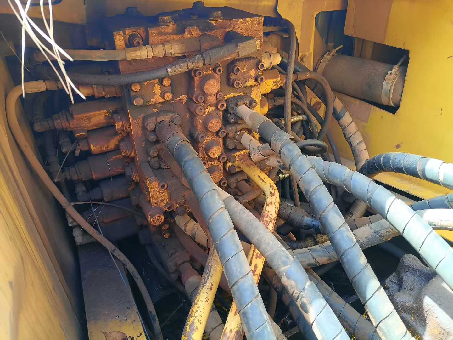 Used Komatsu PC200-8 Excavator 2015 Model / 4