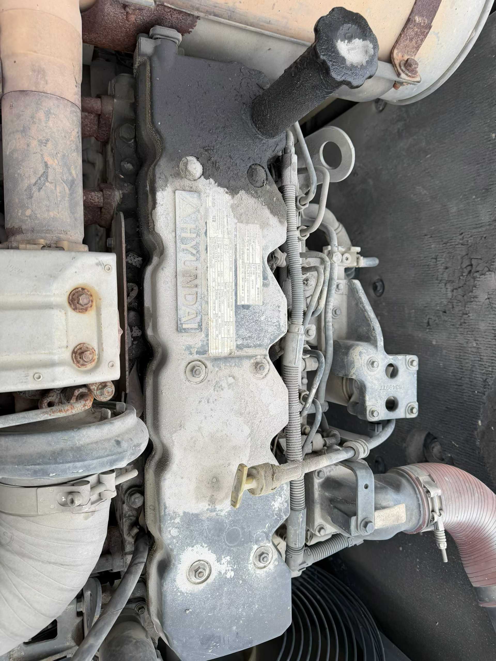 Used Hyundai R210WVS Excavator 2018 Model / 4