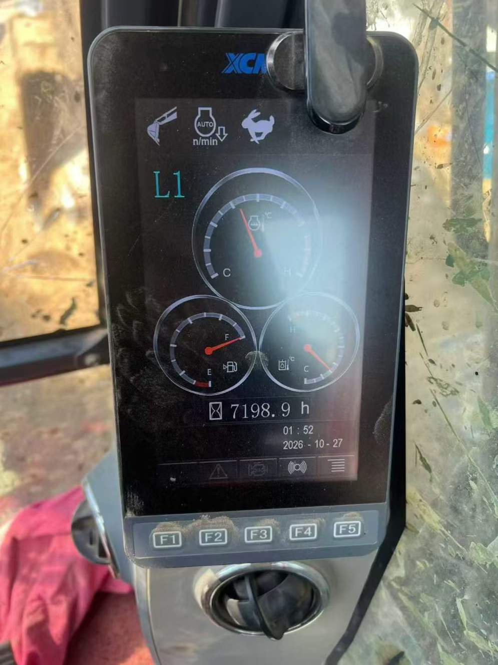 Used XCMG LW200 Excavator 2019 Model / 3