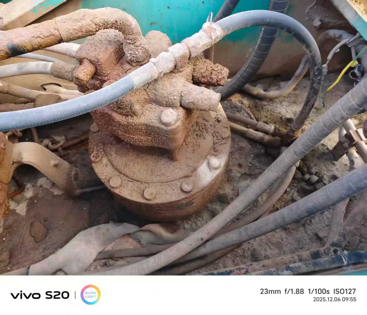 Used Kobelco SK330 Excavator 2016 Model / 8