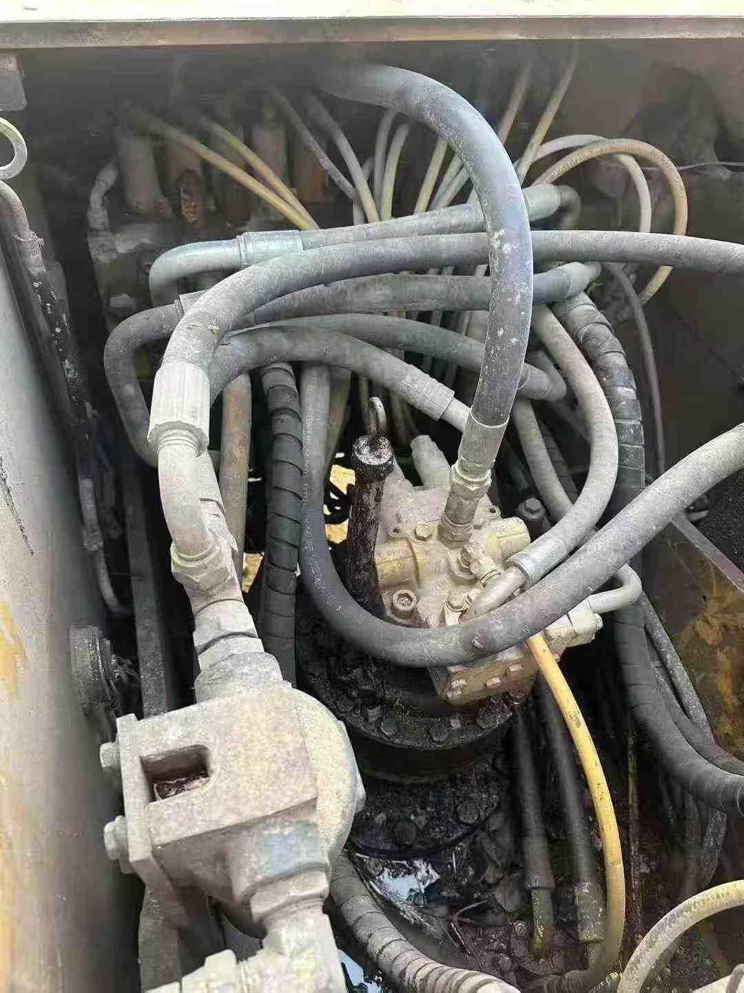 Used Caterpillar 320D Excavator 2016 Model / 5