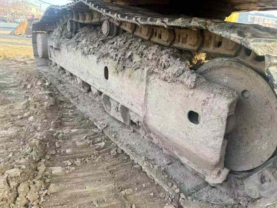 Used Komatsu PC200-8 Excavator 2016 Model / 4