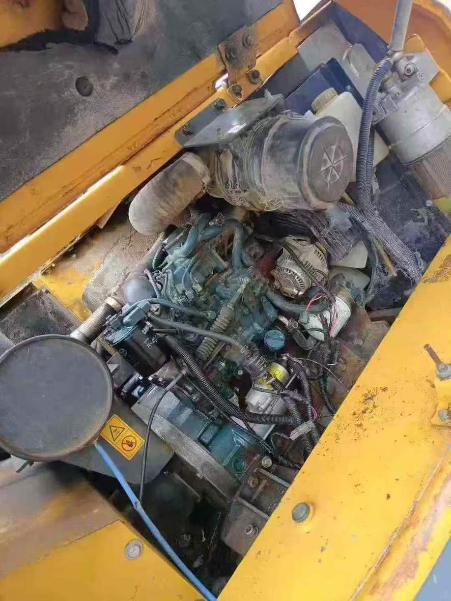 Used XCMG XE80 Excavator 2017 Model / 4