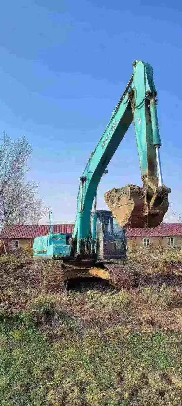 Used Kobelco SK200-10 Excavator 2016 Model / 3