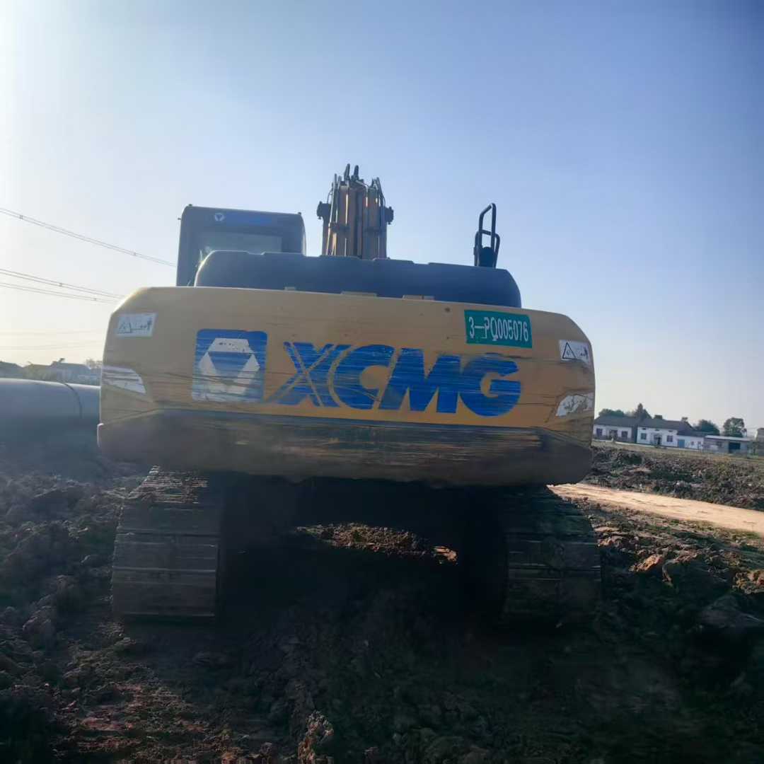 Used XCMG XE215 Excavator 2018 Model / 7
