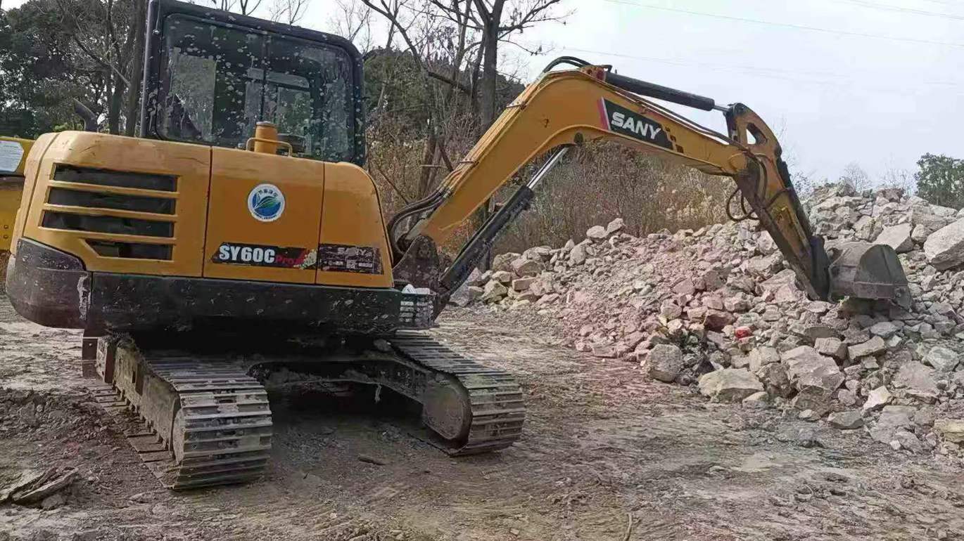 Used Sany SY55 Excavator 2022 Model / 3