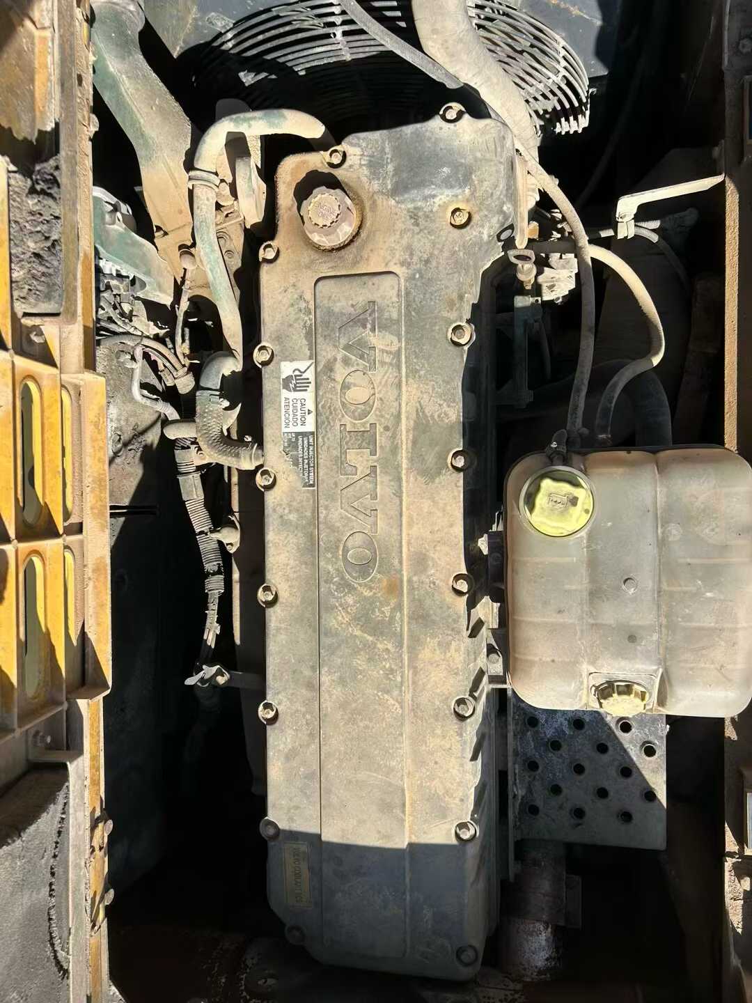 Used Volvo EC60 Excavator 2016 Model / 6