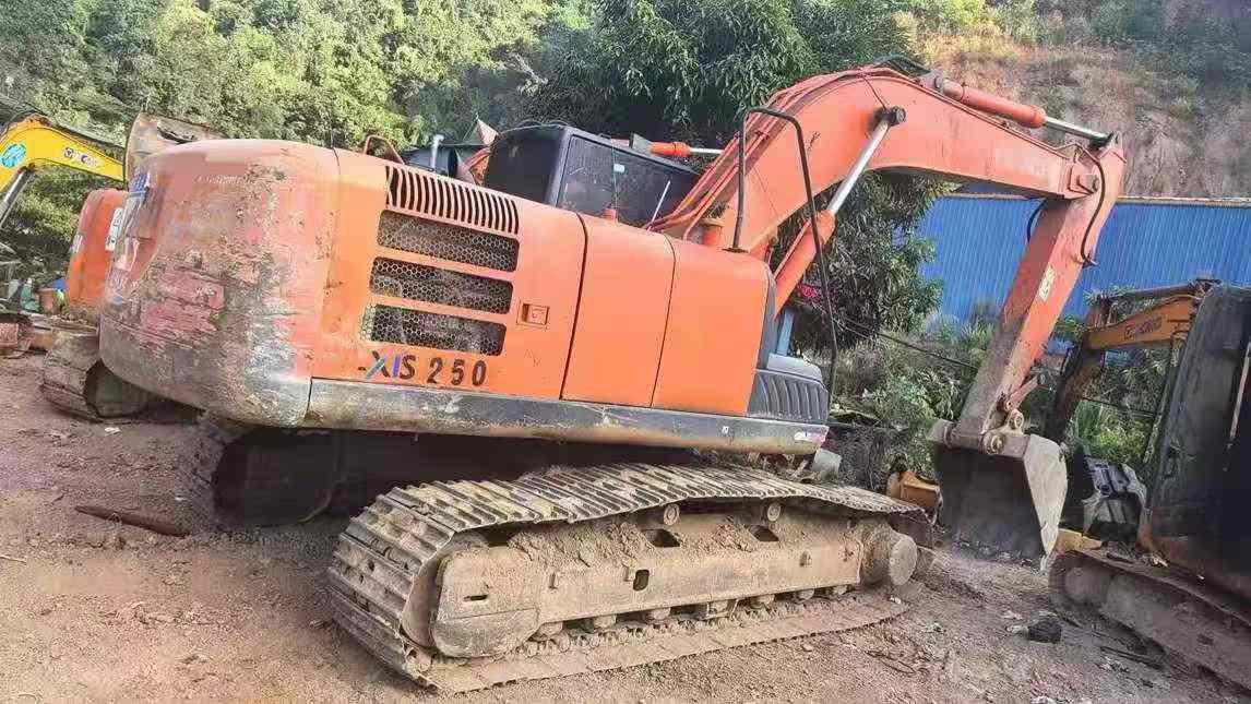 Used Hitachi ZAXIS200 Excavator 2014 Model / 8