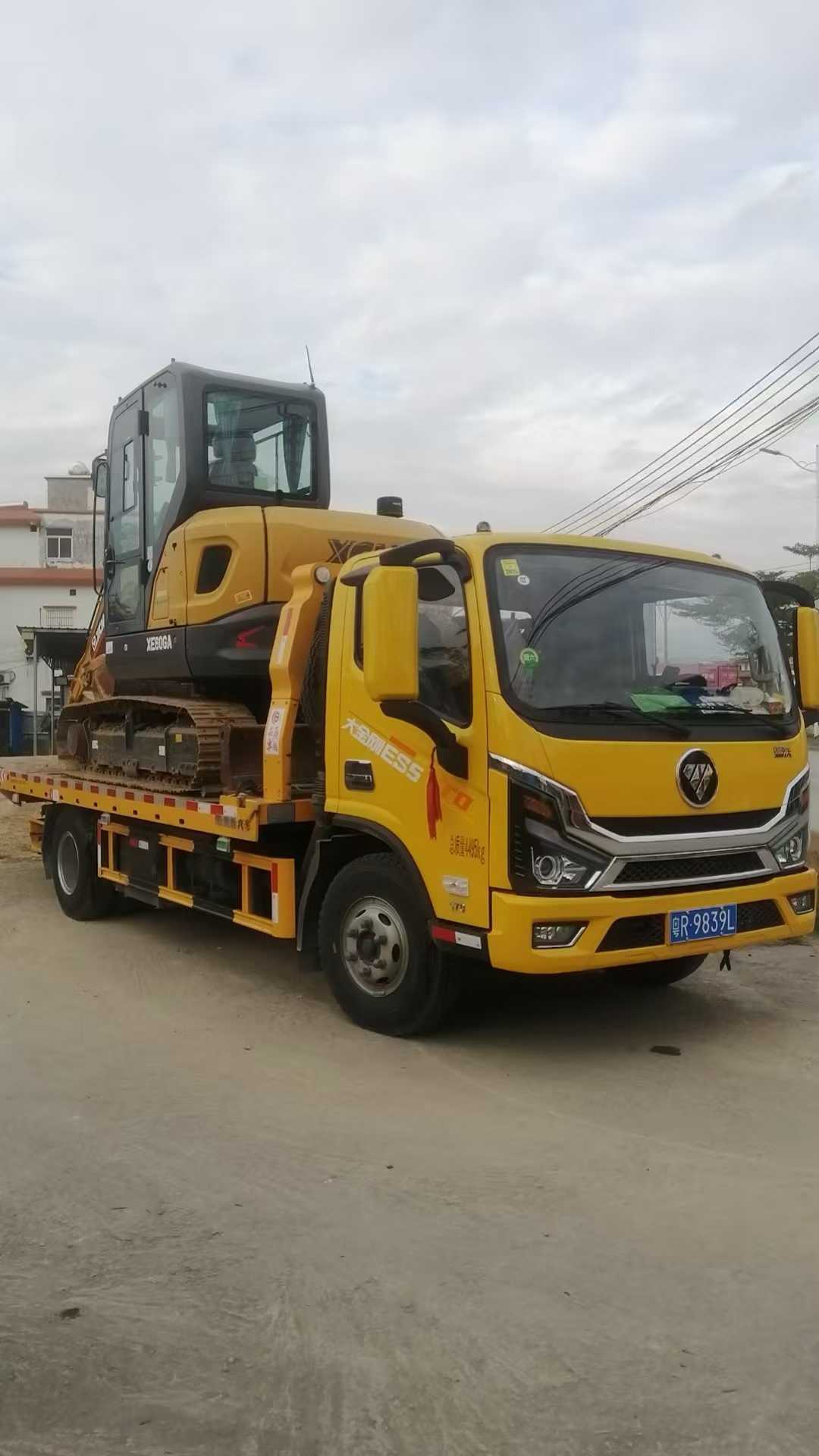 Used XCMG XE60 Excavator 2024 Model / 2