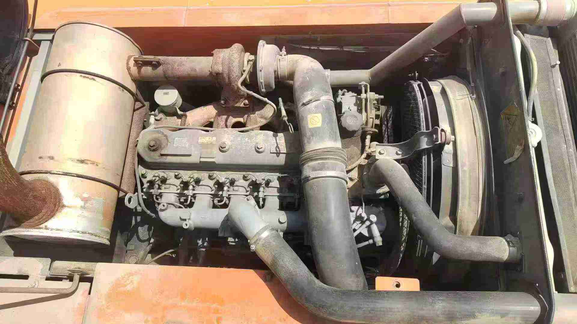 Used Hitachi ZX200-3G Excavator 2012 Model / 5