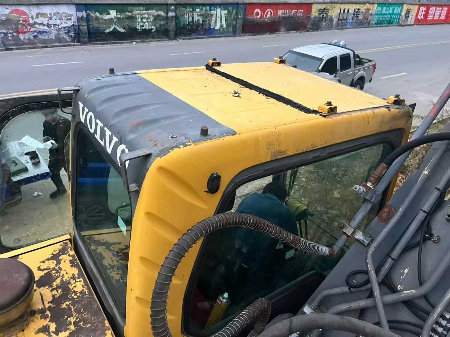 Used Volvo EW210C Excavator 2016 Model / 4