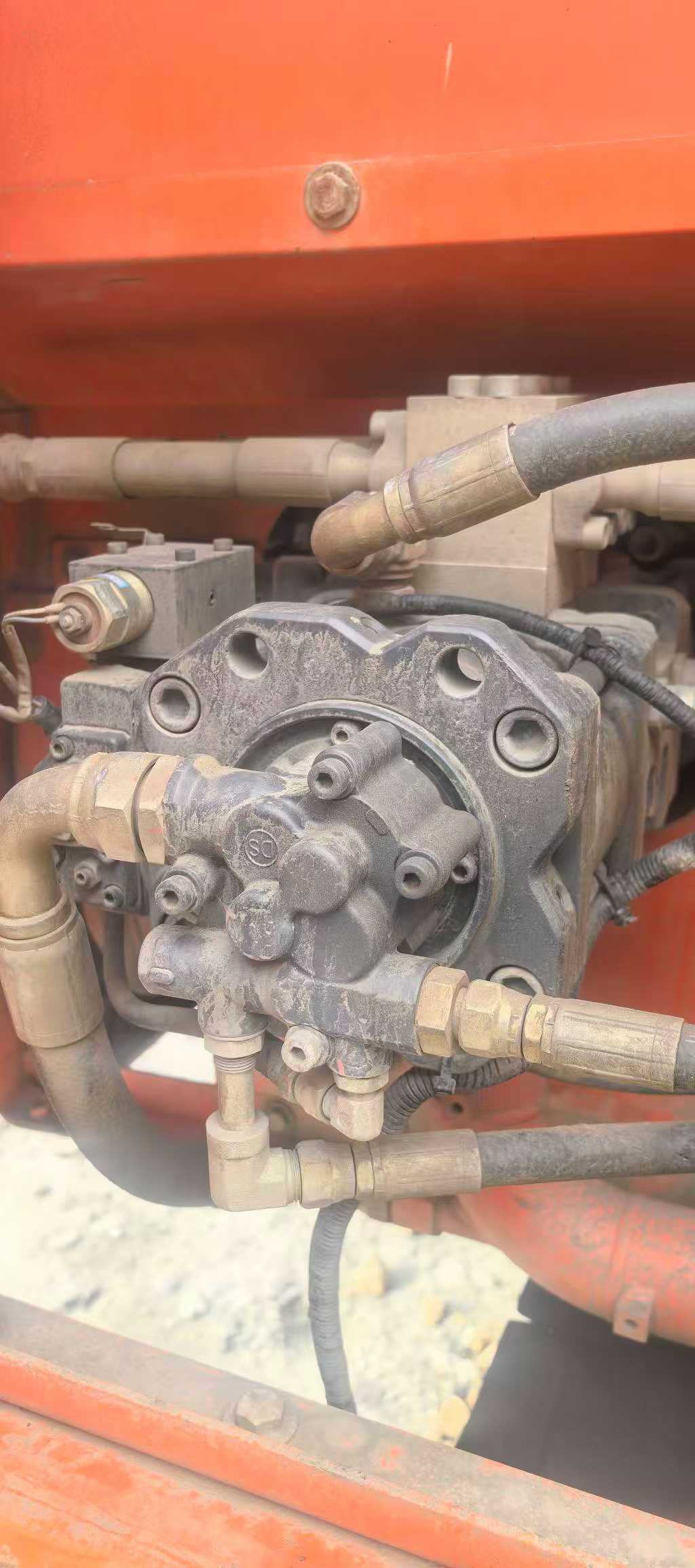 Used Doosan DX15 Excavator 2016 Model / 6