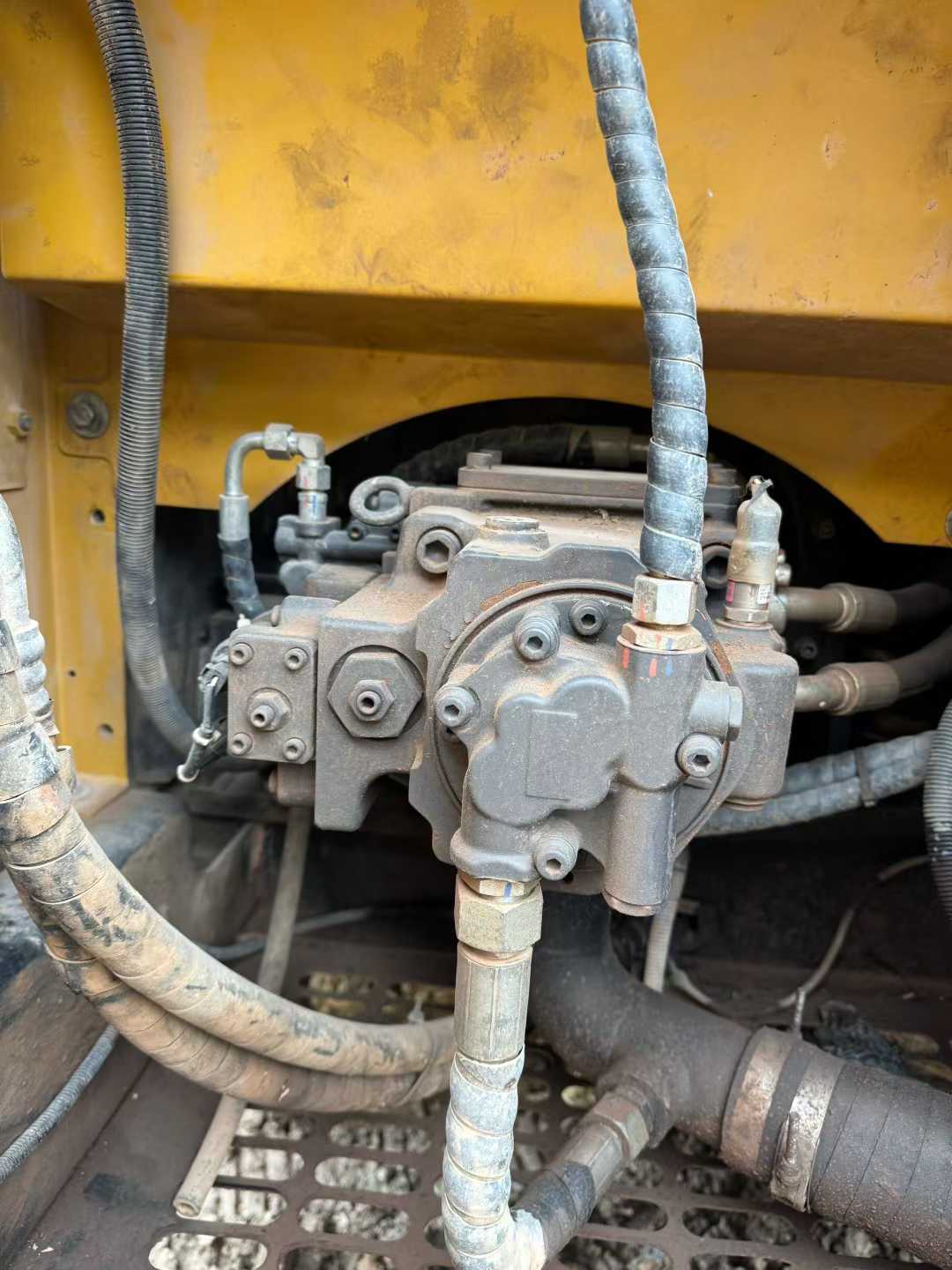 Used Sany SY135 Excavator 2021 Model / 7