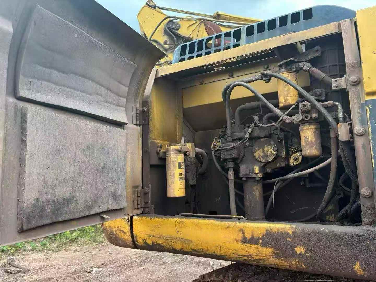 Used Caterpillar 329D Excavator 2016 Model / 4