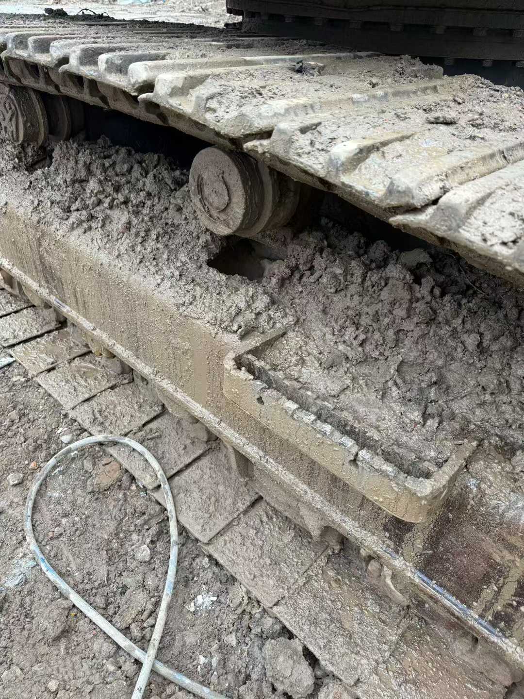 Used XCMG XE270GK Excavator 2022 Model / 4