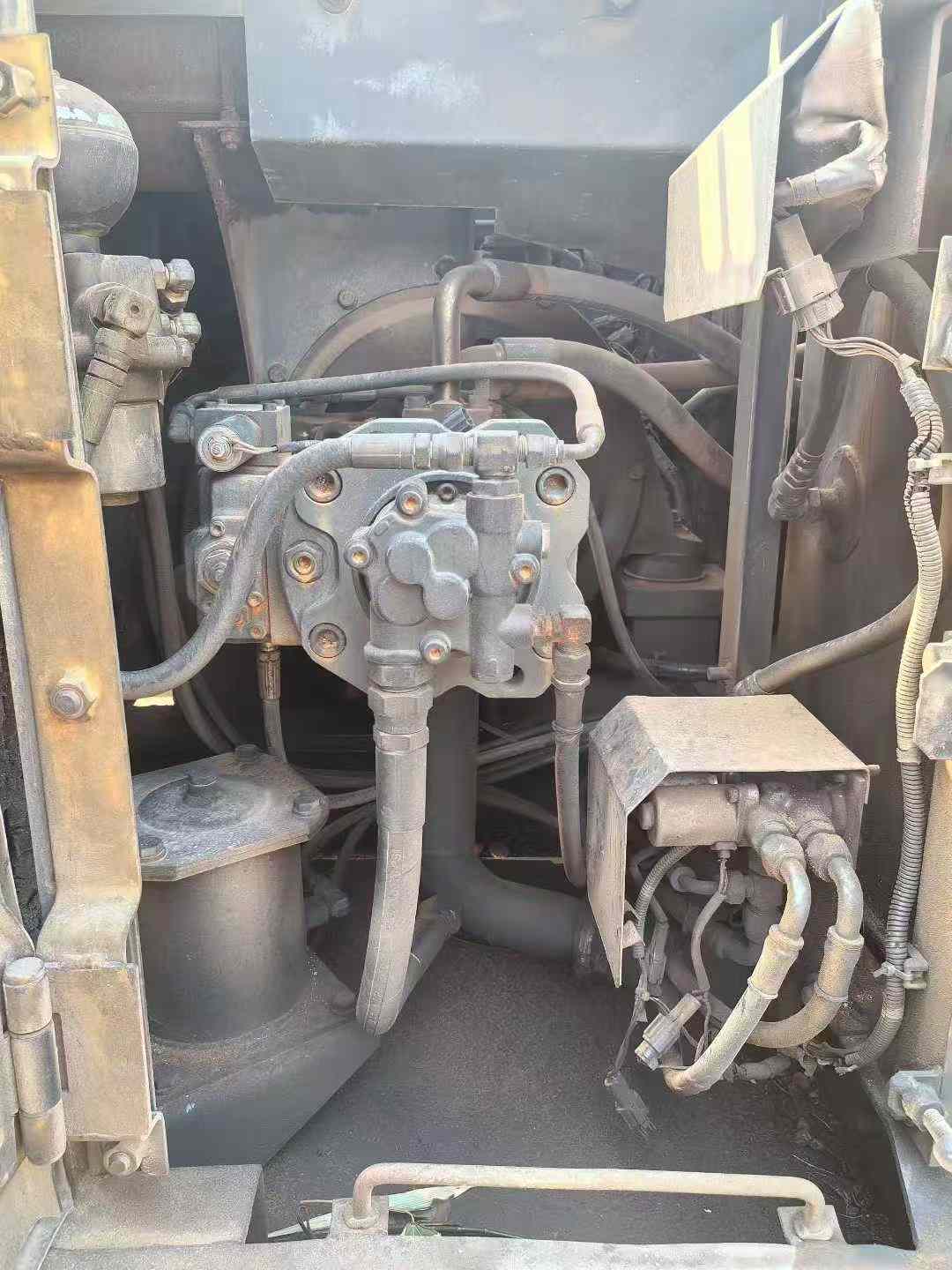 Used Sumitomo SH120 Excavator 2016 Model / 6