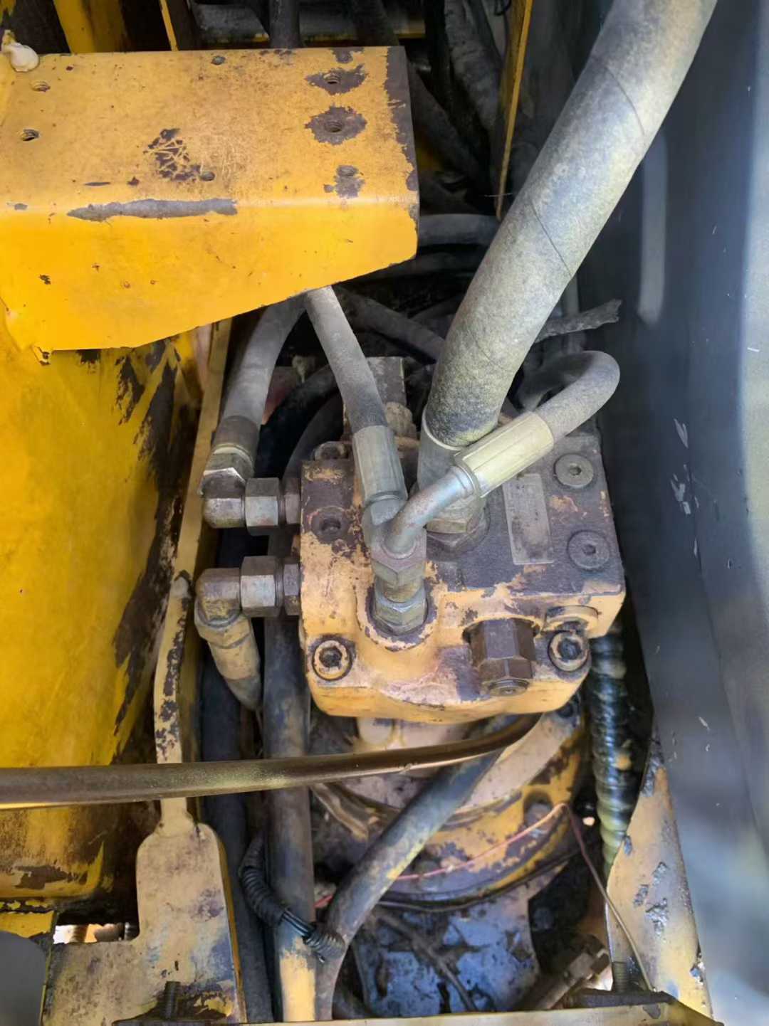 Used XCMG XE60 Excavator 2016 Model / 3