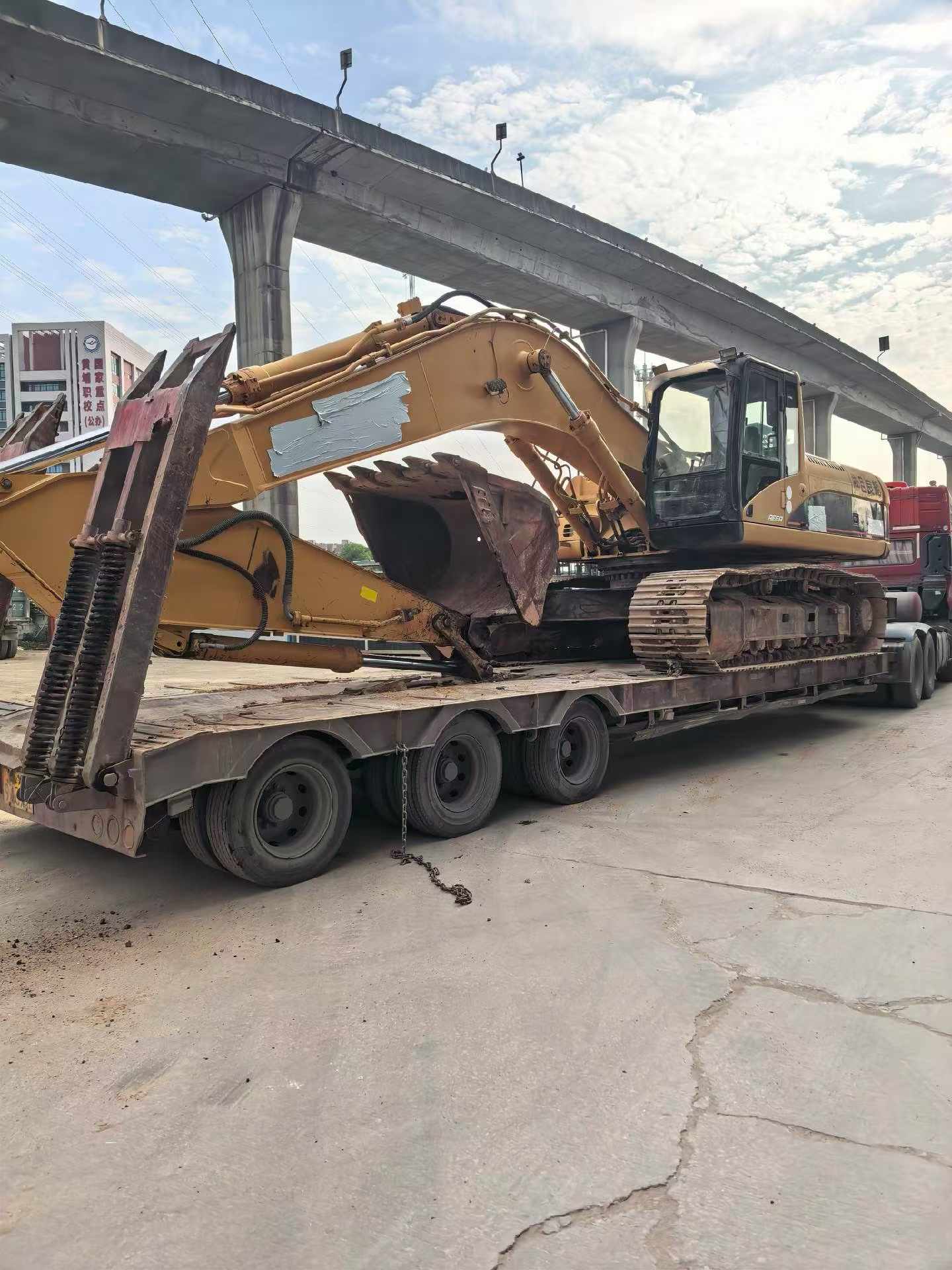 Used Caterpillar 330C Excavator 2016 Model / 5