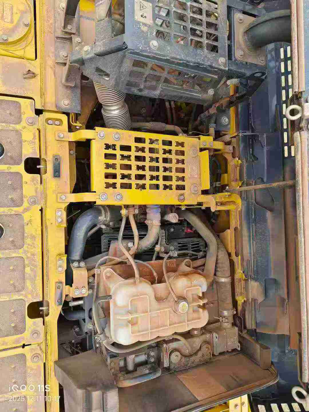 Used Komatsu PC200-1 Excavator 2016 Model / 7