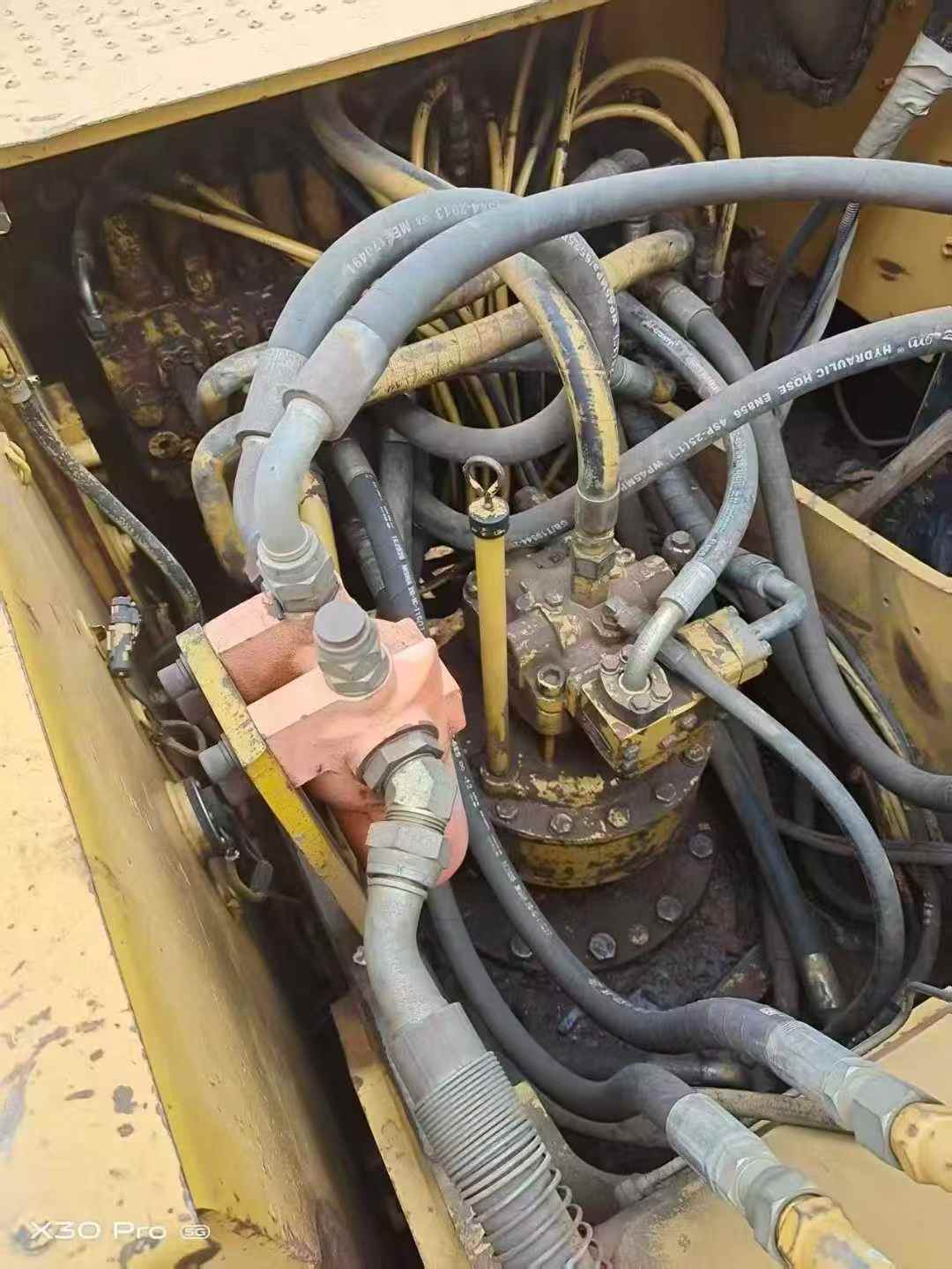 Used Caterpillar 323 Excavator 2016 Model / 5