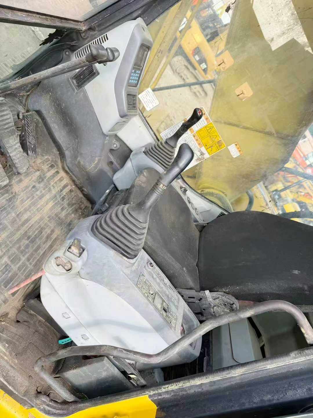 Used Komatsu PW200-7 Excavator 2016 Model / 6