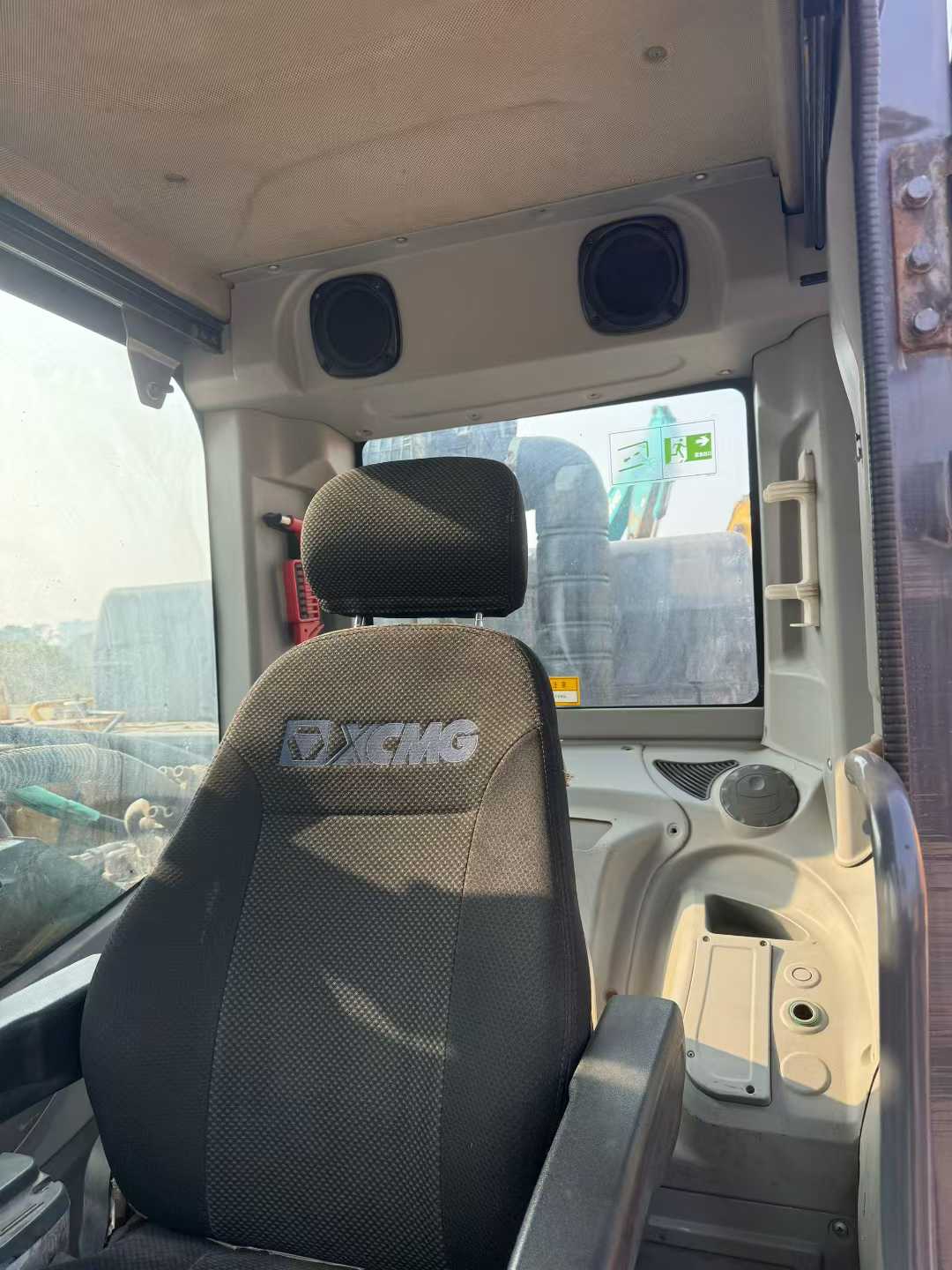 Used XCMG LW550KV Excavator 2021 Model / 6