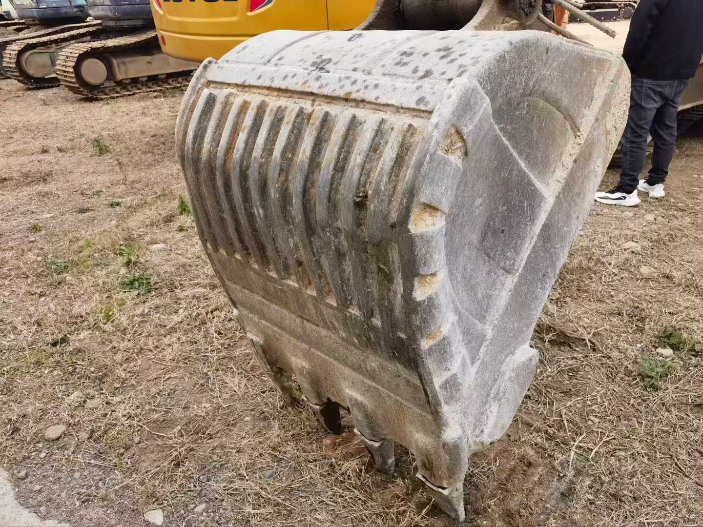 Used Komatsu PW160-7 Excavator 2012 Model / 7