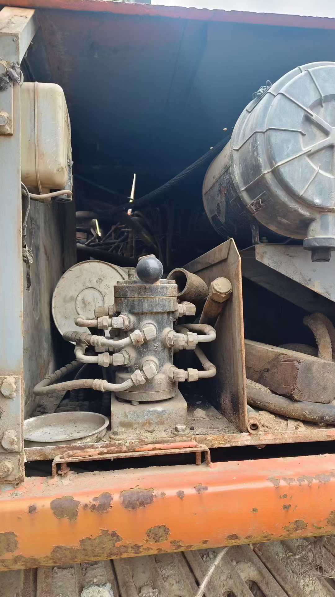 Used Hitachi ZAXIS200 Excavator 2016 Model / 6