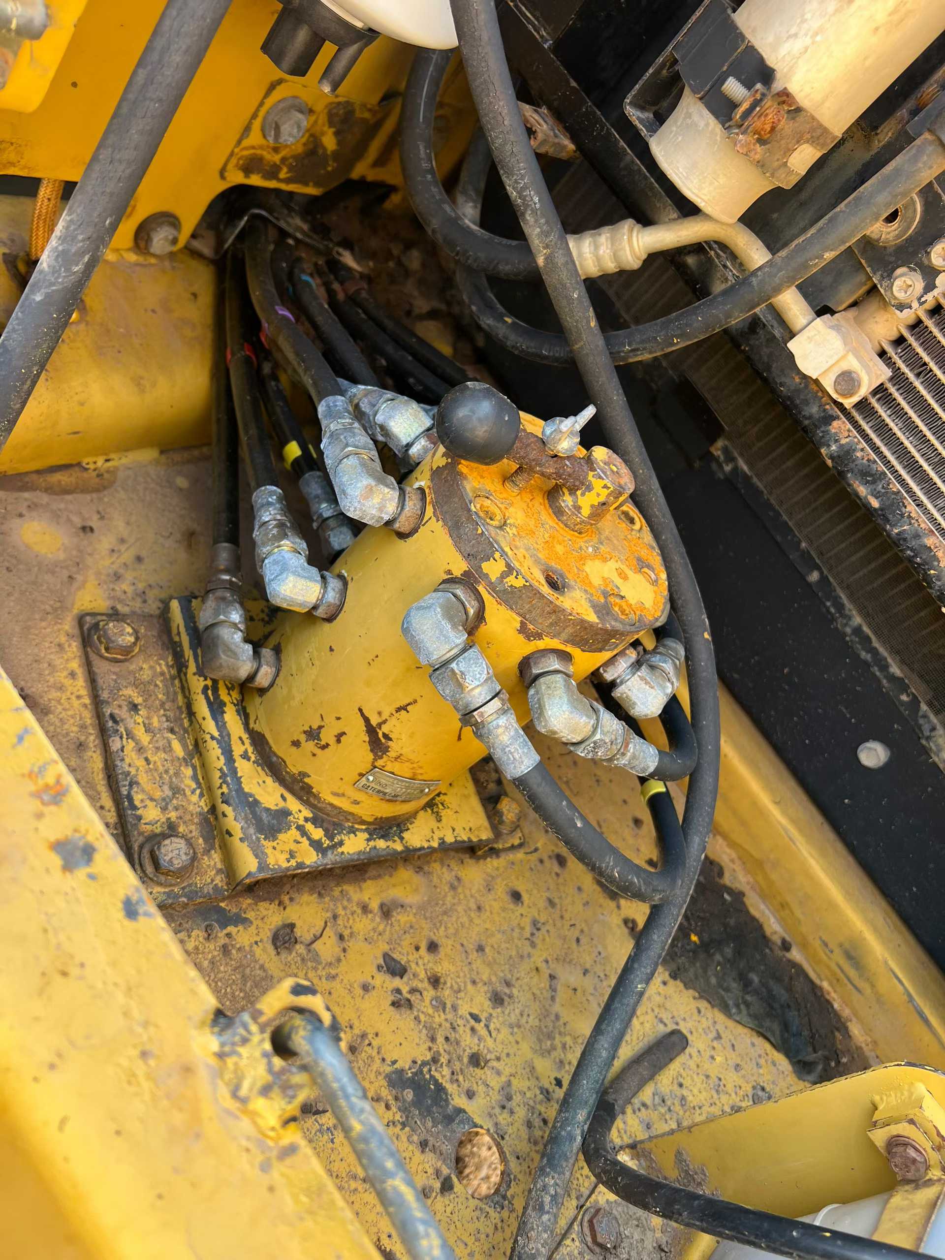 Used Caterpillar 320D Excavator 2016 Model / 6