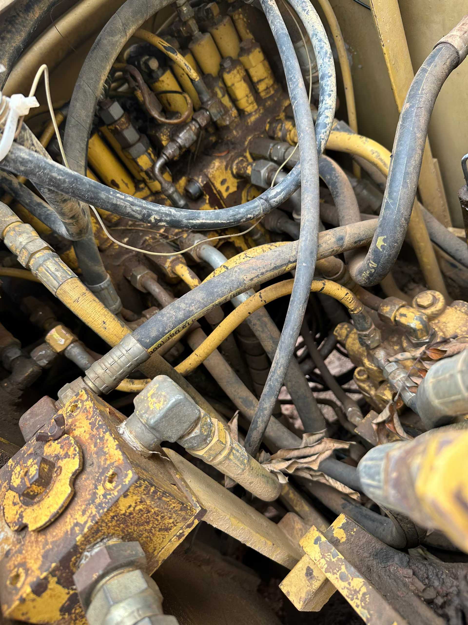 Used Caterpillar 307V2 Excavator 2016 Model / 3