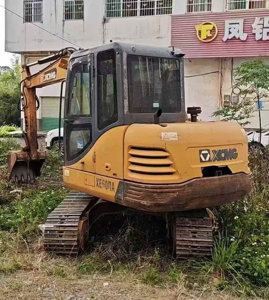 Used XCMG XE60DA Excavator 2020 Model / 4